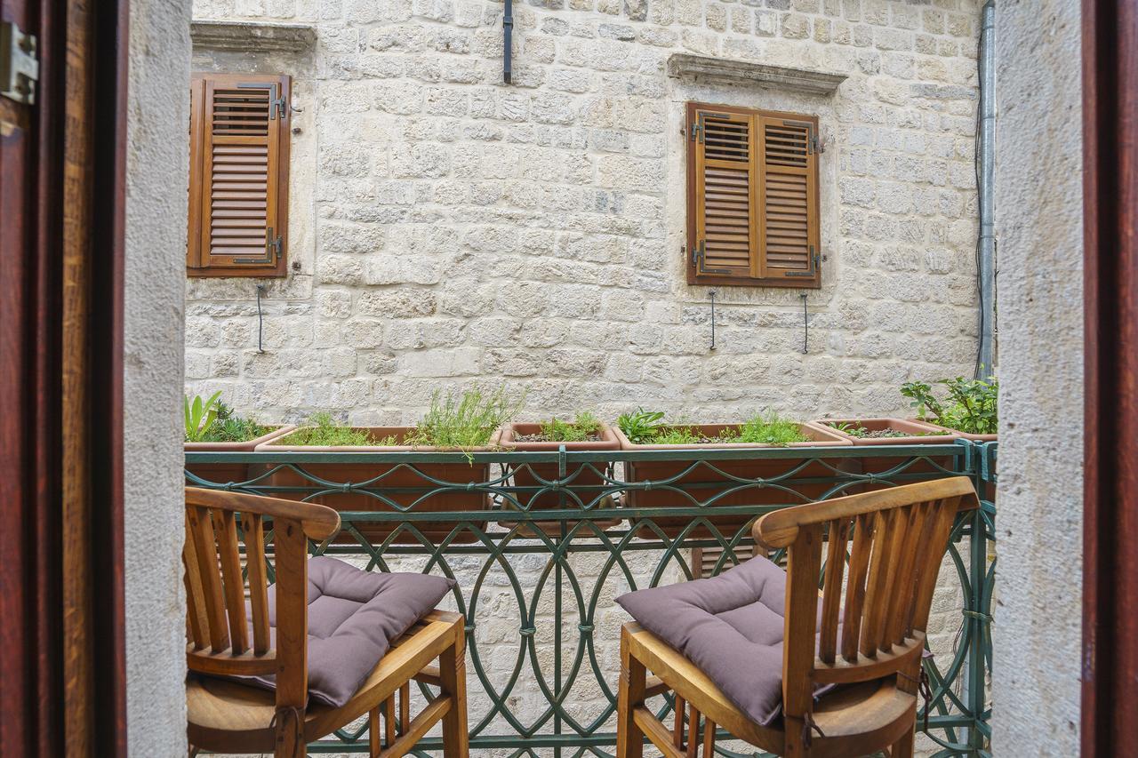 Apartments Wine House Old Town Kotor Exterior photo